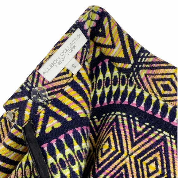 Full Circle Skirt in Bold Colors and Geometric Print - Picture 14 of 14